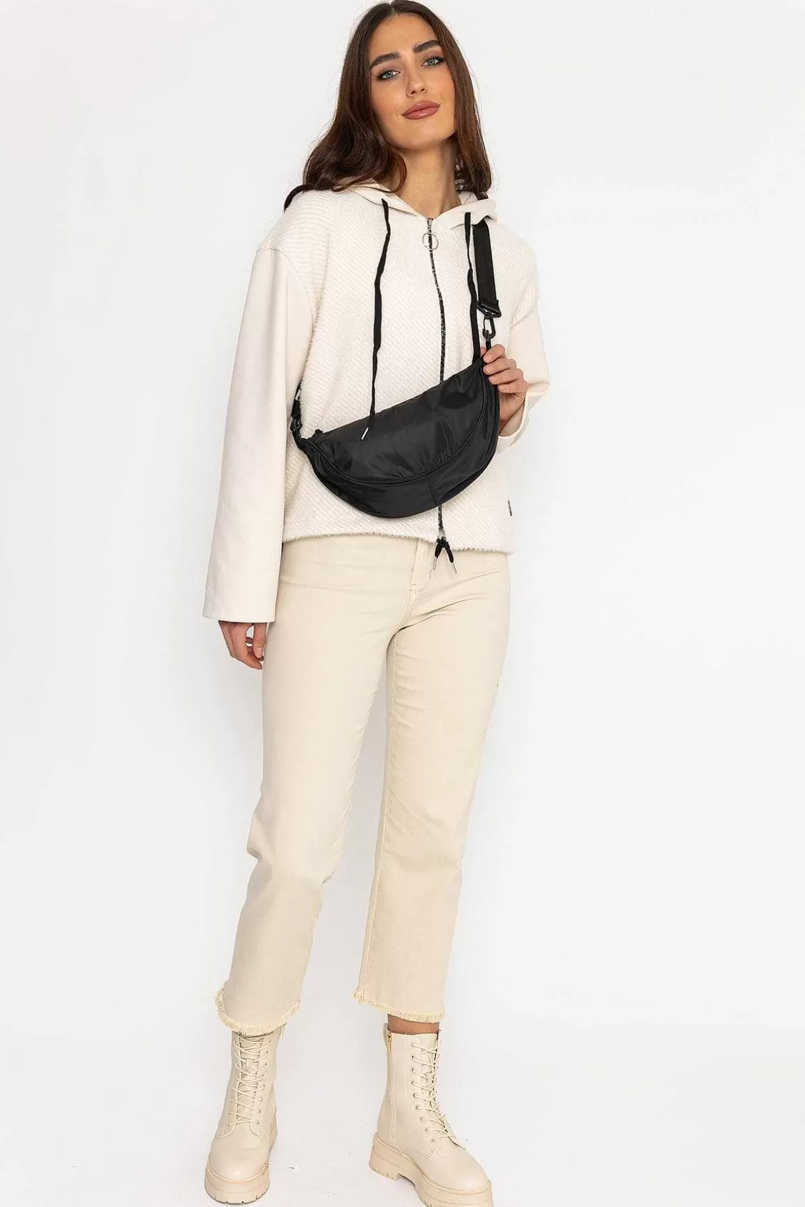 SOUL Accessories Crescent Shape Crossbody In Black Best