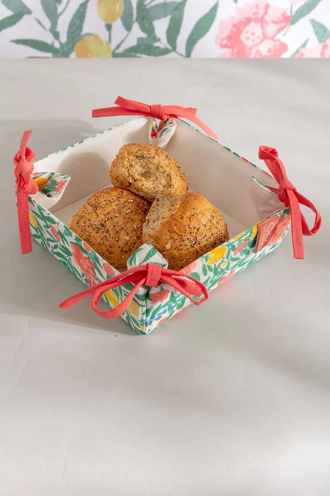 Carraig Donn HOME Daisy Bread Basket Clearance