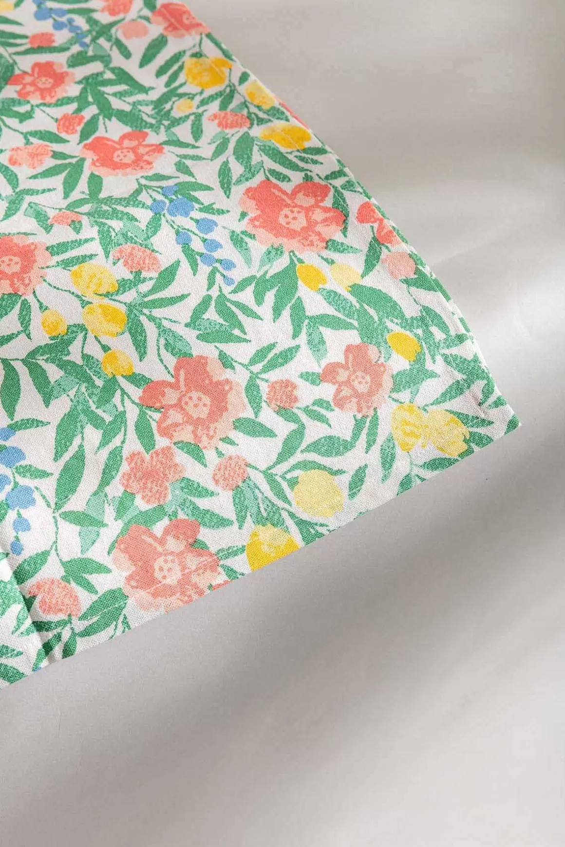 Carraig Donn HOME Daisy Table Runner Cheap
