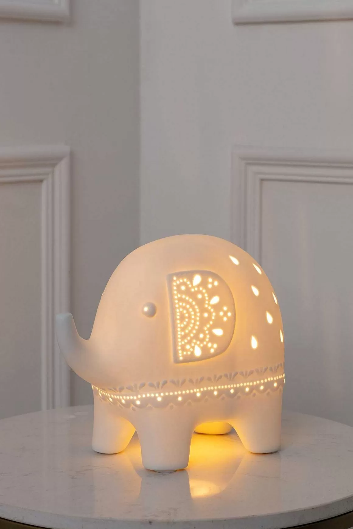 Carraig Donn HOME Elephant Led Ceramic Lamp Store