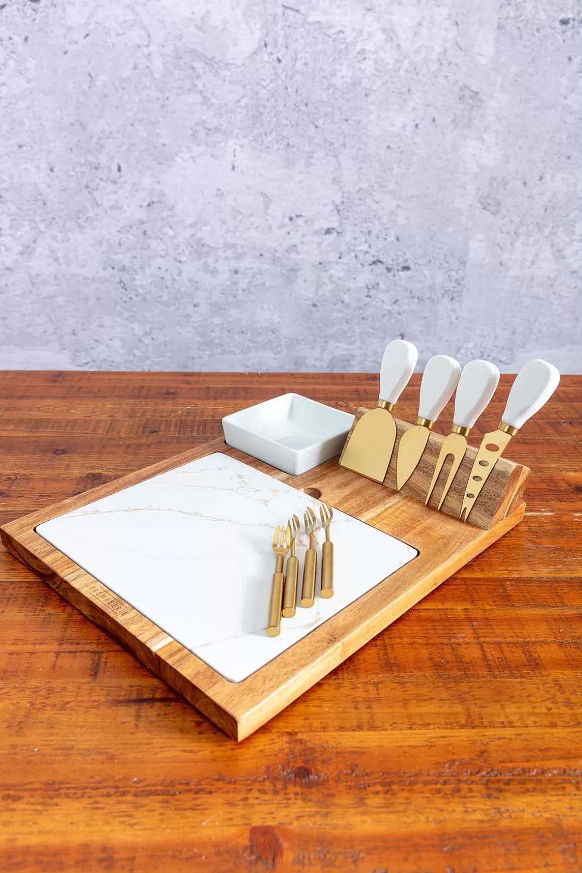 Carraig Donn HOME Large Marble Cheese Board Hot