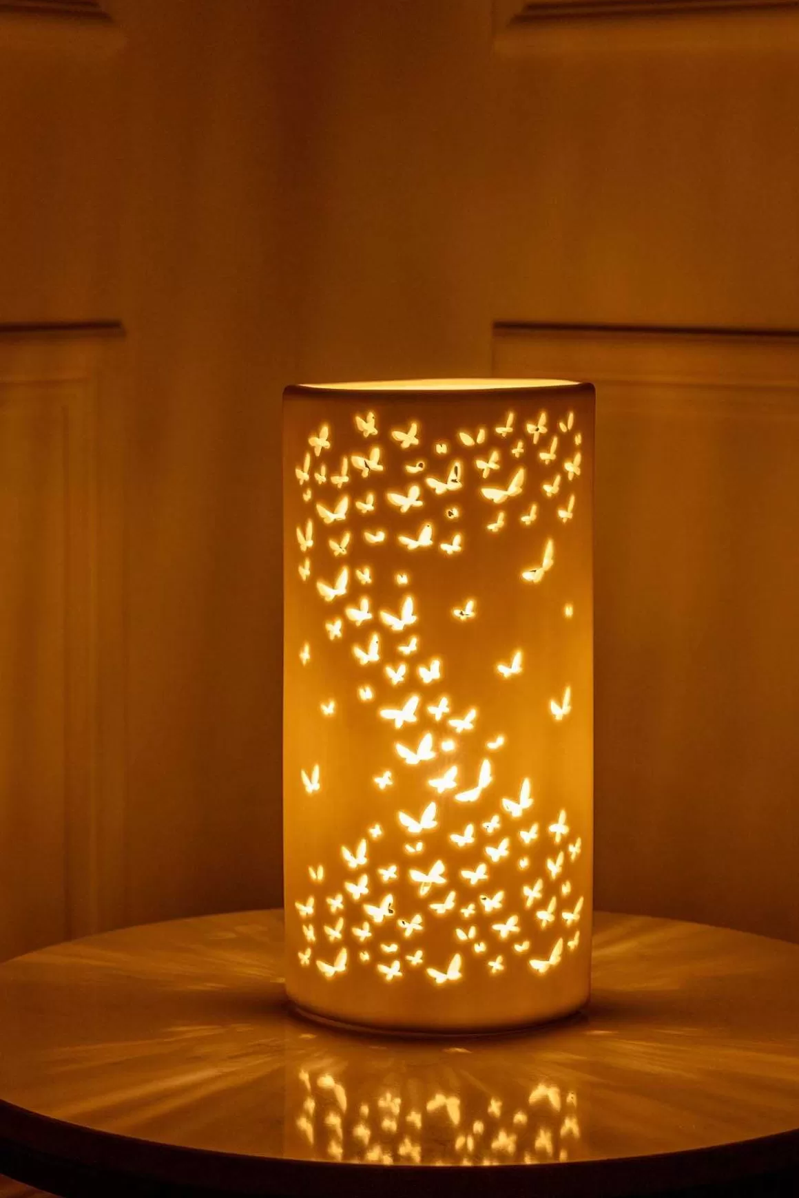 Carraig Donn HOME Led Butterfly Table Lamp New
