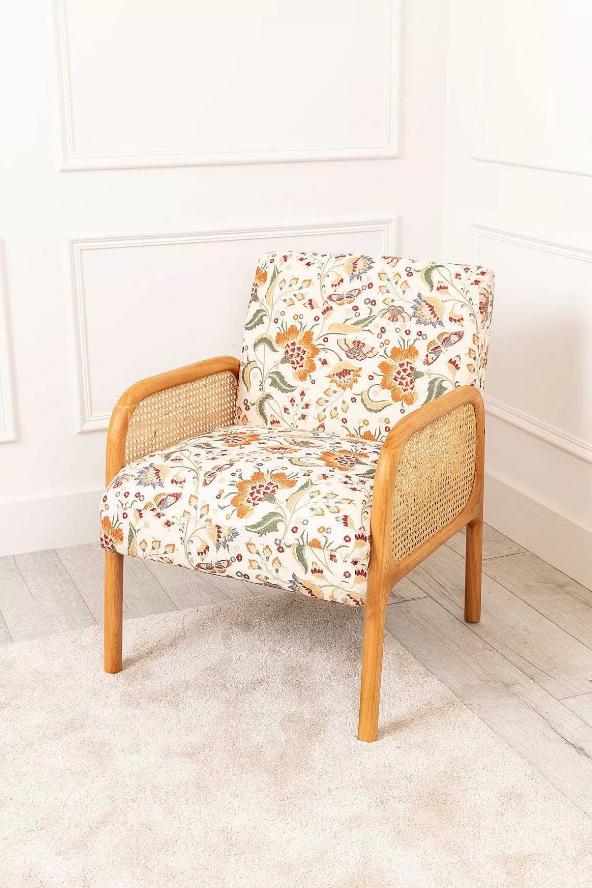 Carraig Donn HOME Oak Wood Upholstered Rattan Chair Store