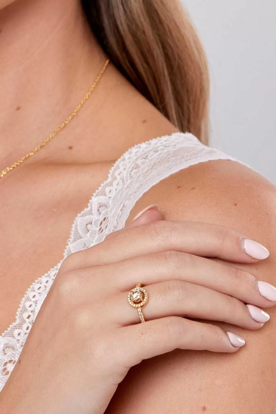 Knight & Day Round Champagne Ring Size 8 Flash Sale