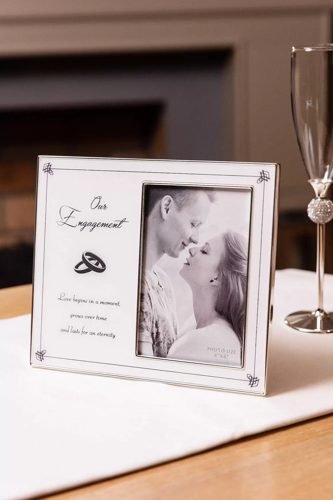 Carraig Donn Living Silver Engagement Frame Clearance