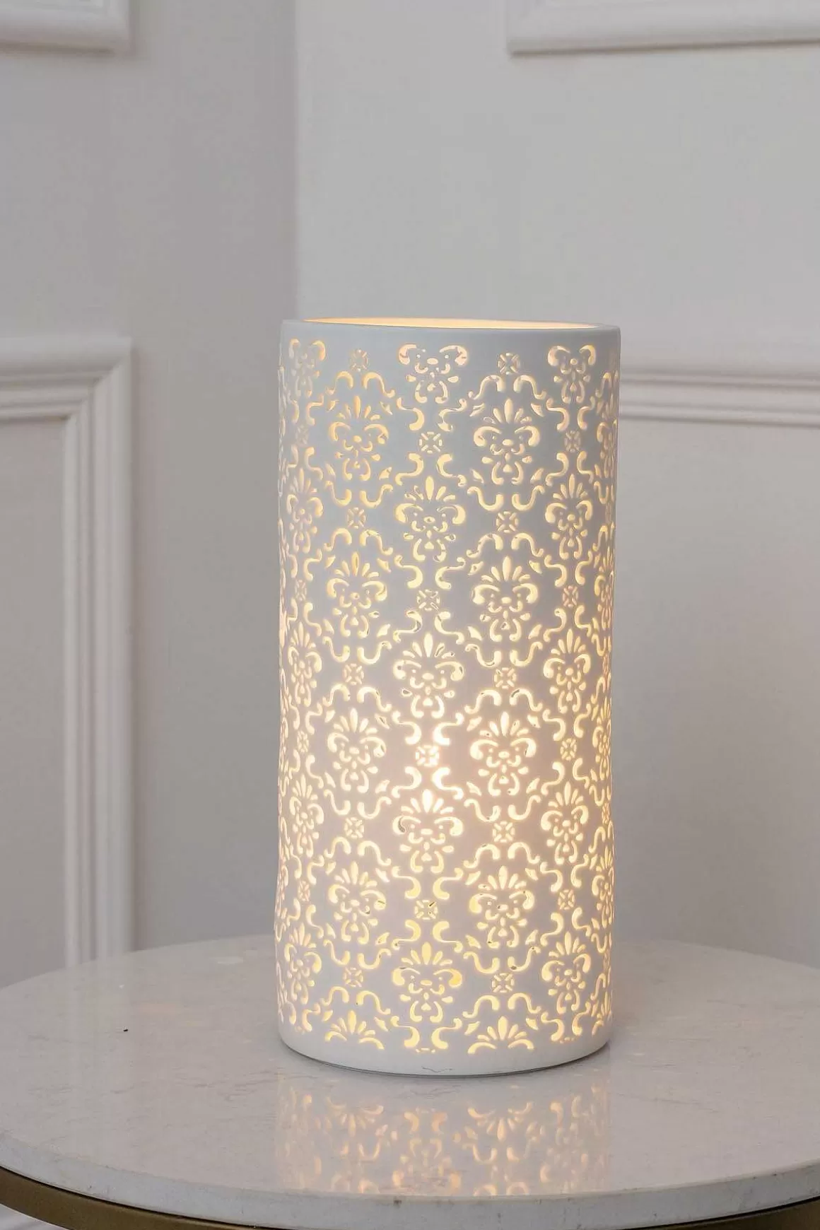 Carraig Donn HOME Willian Morris Led Table Lamp New