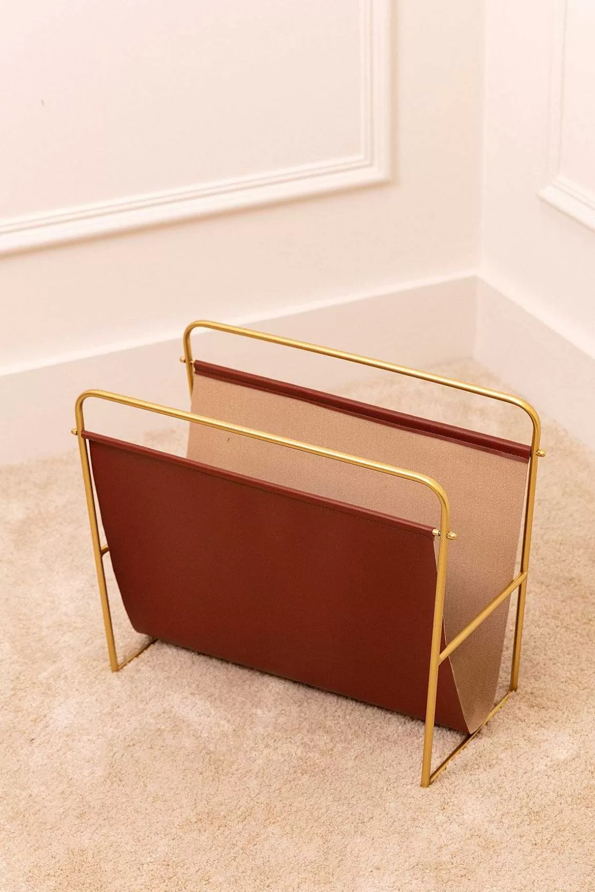 Carraig Donn HOME Wood & Gold Magazine Rack Hot