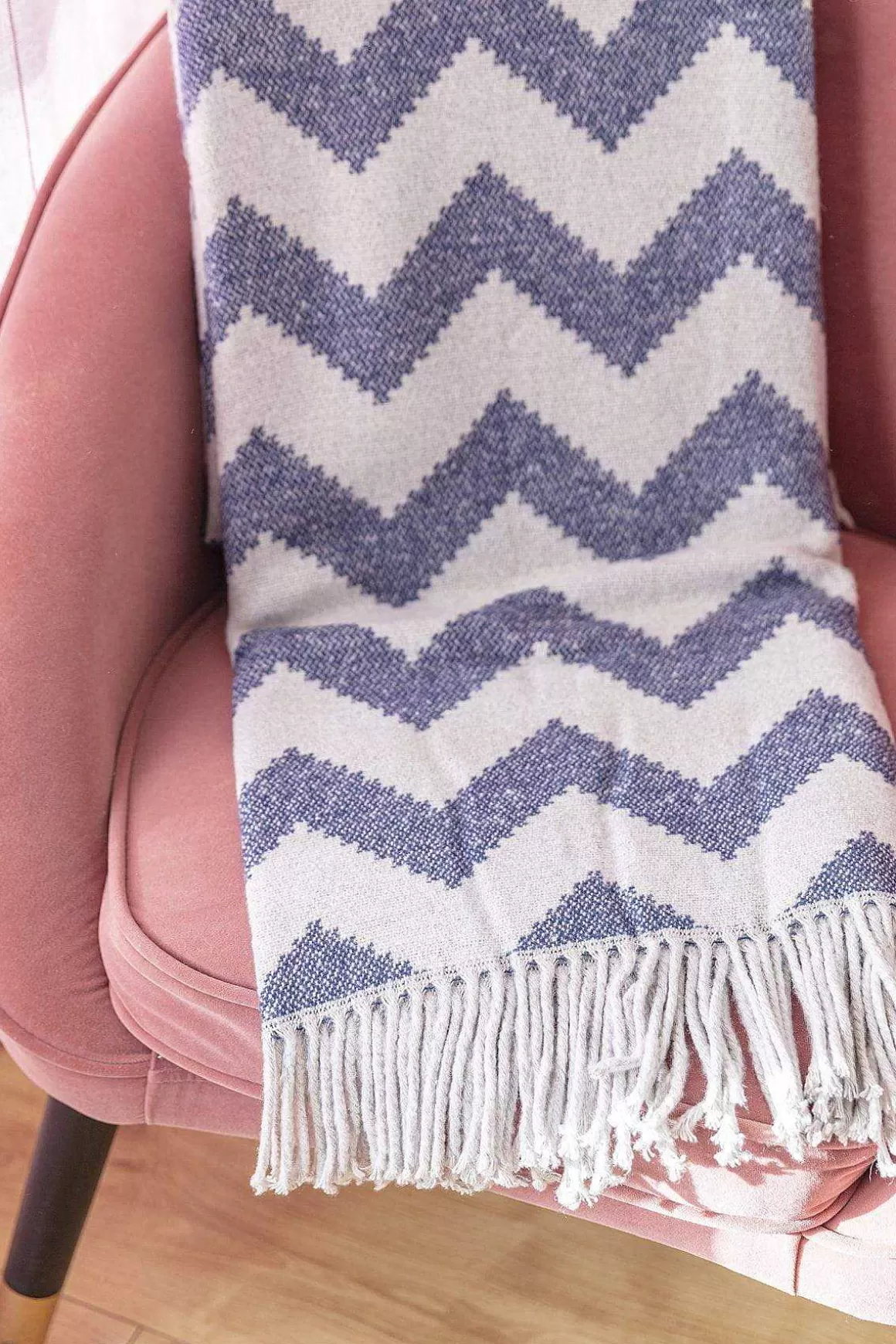 Scatter Box Ziggy Throw 127X178Cm In Navy And Grey New